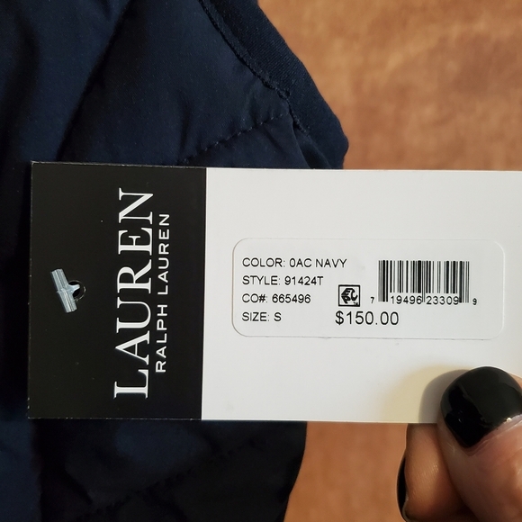 Lauren Ralph Lauren NWT. CHEVRON HOODED PUFF NAVY STRETCH VEST. SMALL - Picture 5 of 10